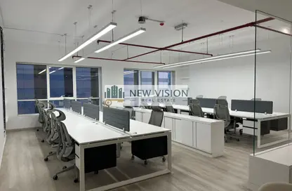 Co-working space - 3 Bedrooms - 2 Bathrooms for rent in Al Khan Corniche - Al Khan - Sharjah