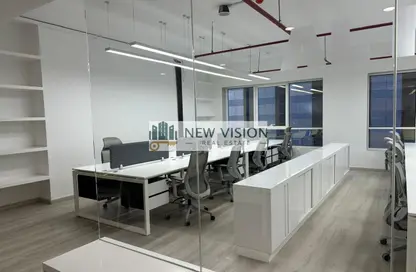 Co-working space - 3 Bedrooms - 2 Bathrooms for rent in Al Khan Corniche - Al Khan - Sharjah