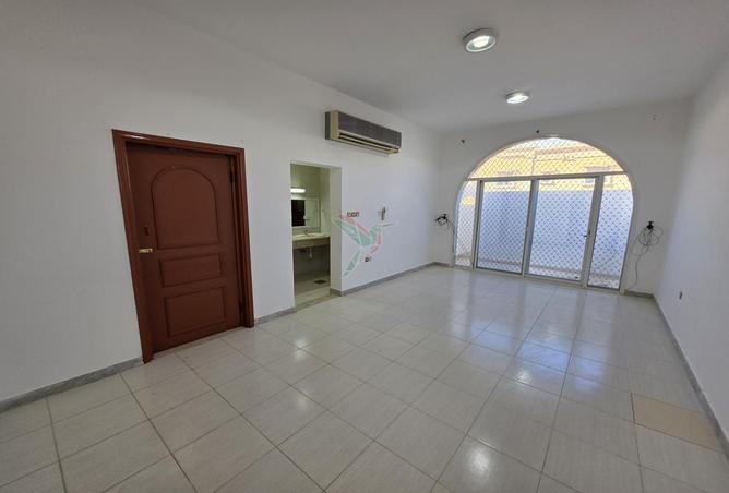 2OnaTvMX06K - Property Image 2