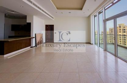 Townhouse - 2 Bedrooms - 3 Bathrooms for rent in Emerald - Tiara Residences - Palm Jumeirah - Dubai Townhouse - 2 Bedrooms - 3 Bathrooms for rent in Emerald - Tiara Residences - Palm Jumeirah - Dubai