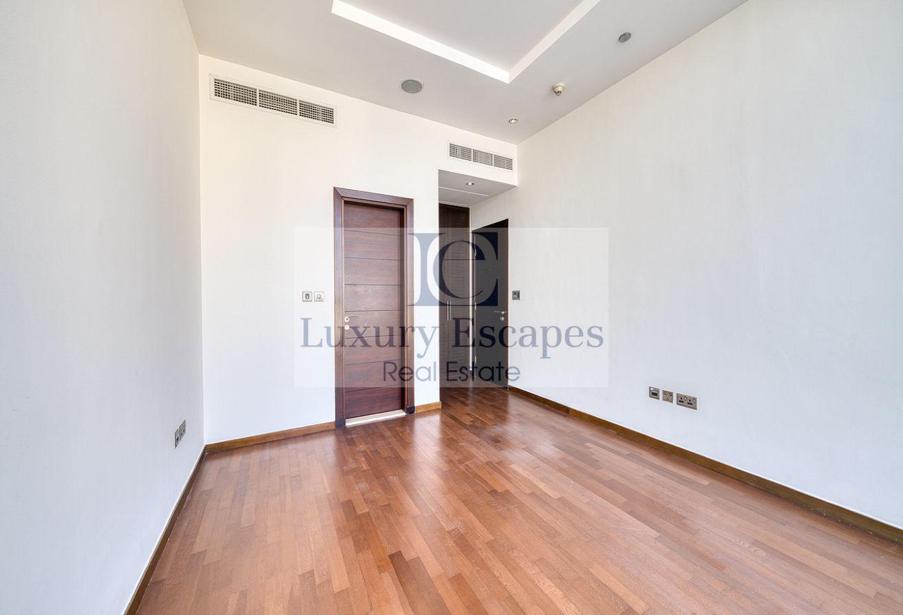 Tiara Residence Gem | 2 Bed +Study | Beach Access photo 10
