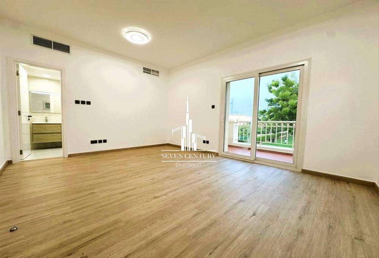 Full park & Pool View | Fully upgraded | Renovated photo 5