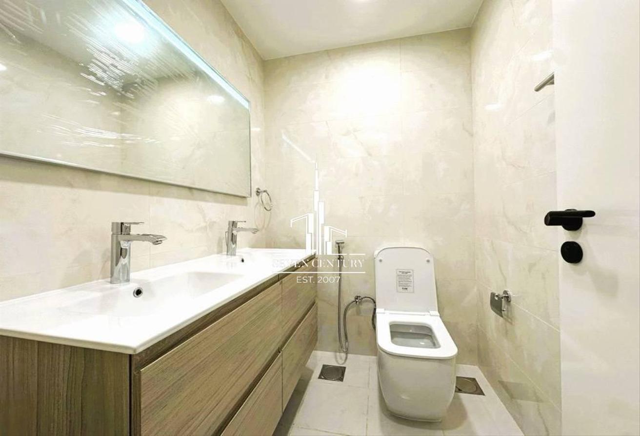 Full park & Pool View | Fully upgraded | Renovated photo 24