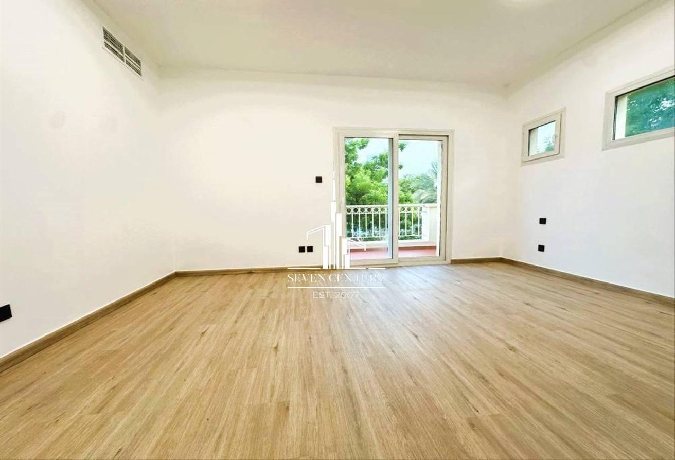 Full park & Pool View | Fully upgraded | Renovated photo 7
