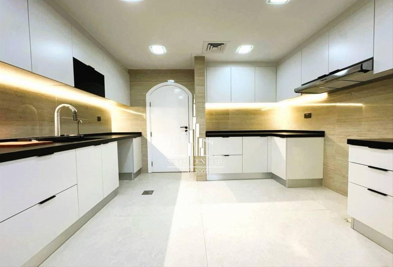 Full park & Pool View | Fully upgraded | Renovated photo 18
