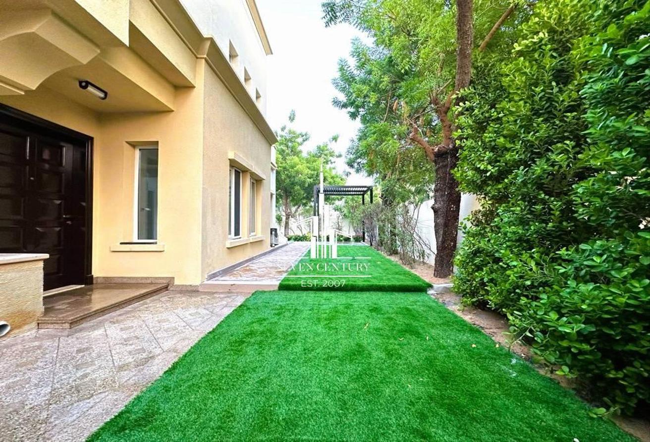 Full park & Pool View | Fully upgraded | Renovated photo 25