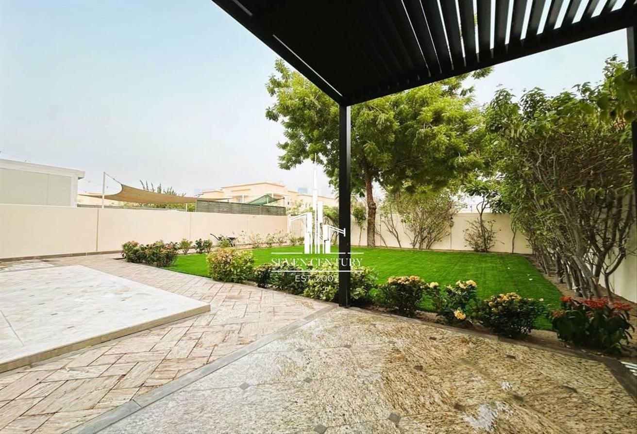 Full park & Pool View | Fully upgraded | Renovated photo 27
