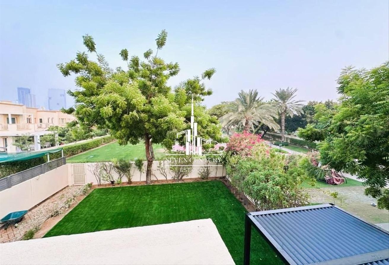 Full park & Pool View | Fully upgraded | Renovated photo 14