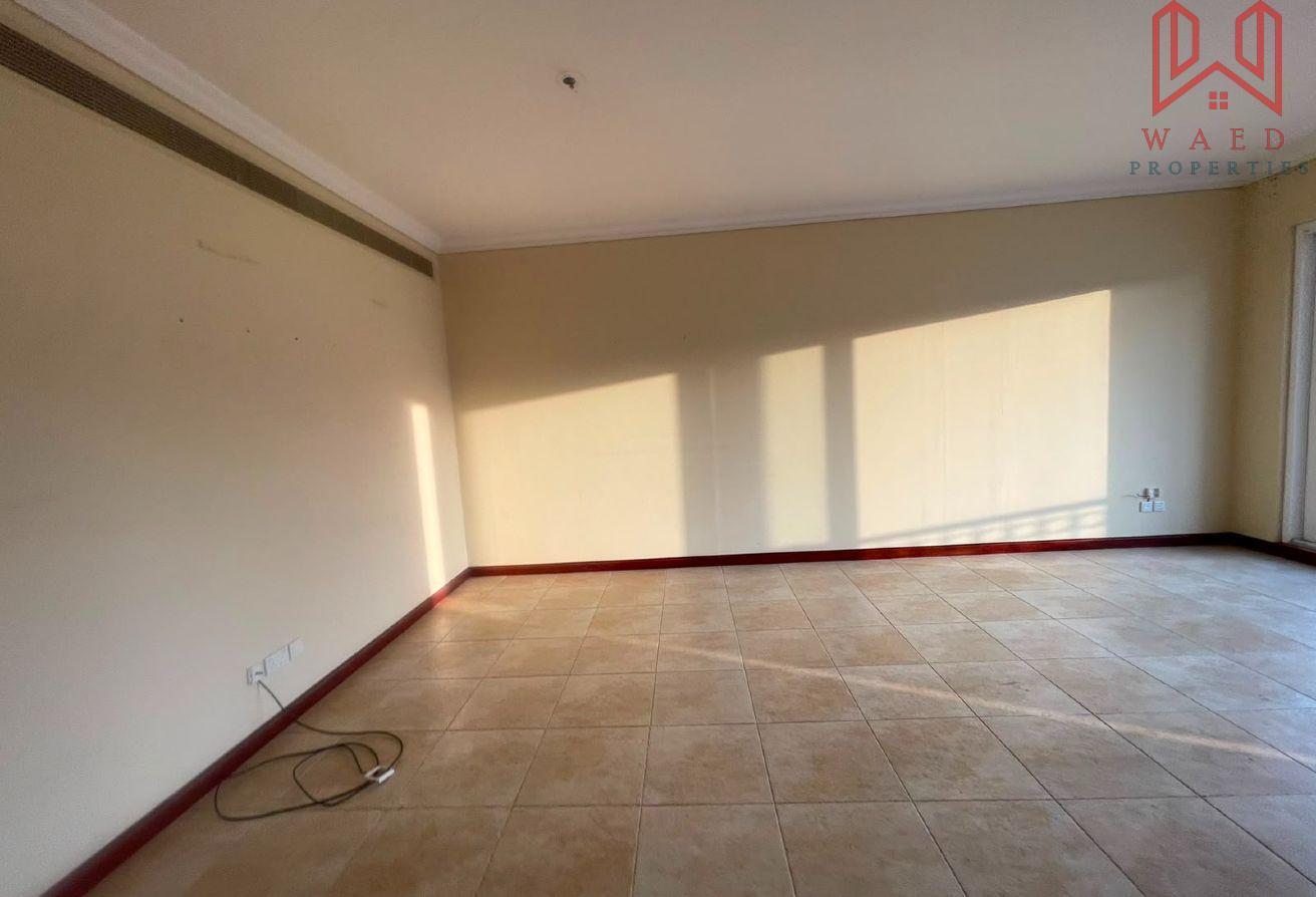 Prestigious 4BR Villa|Private Garden|Ready to Move photo 12
