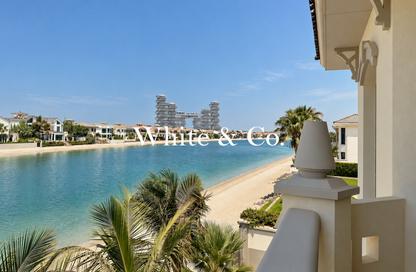 Villa - 5 - 7 for rent in Garden Homes Frond E - Garden Homes - Palm Jumeirah - Dubai