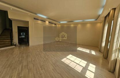 Villa - 4 - 4 for rent in Uptown Mirdif - Mirdif - Dubai