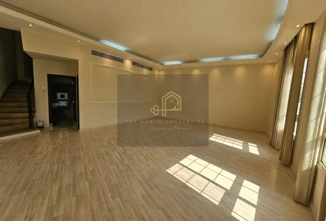 155102014 - Property Image 3