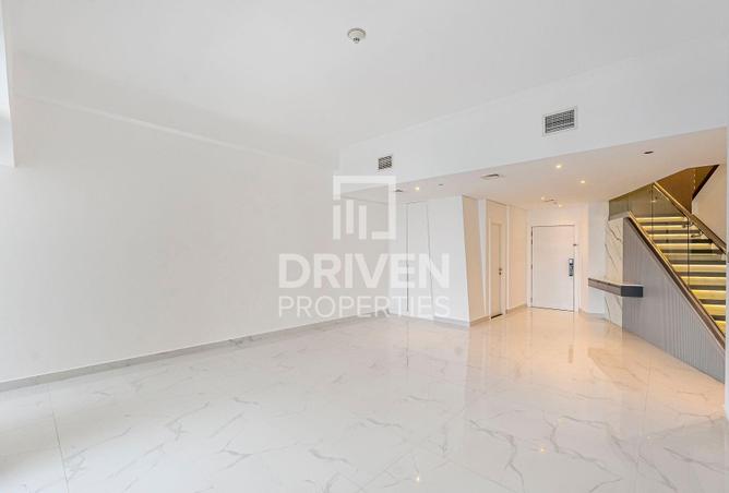 82370437 - Property Image 3