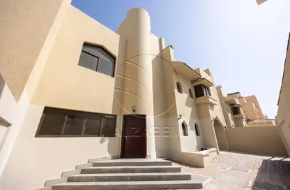 فيلا - 4 غرف نوم - 5 حمامات للايجار في الكرامة - أبوظبي