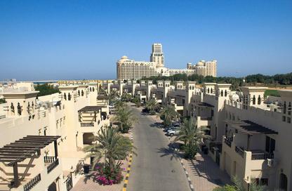 Townhouse - 4 Bedrooms - 5 Bathrooms for rent in The Townhouses at Al Hamra Village - Al Hamra Village - Ras Al Khaimah Townhouse - 4 Bedrooms - 5 Bathrooms for rent in The Townhouses at Al Hamra Village - Al Hamra Village - Ras Al Khaimah