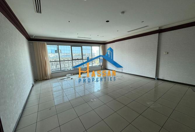 53176477 - Property Image 3