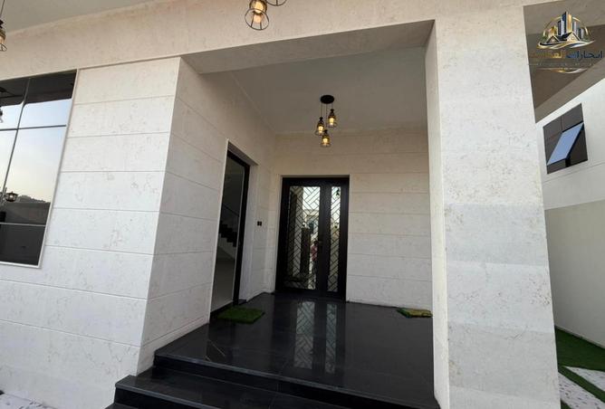 84475863 - Property Image 3