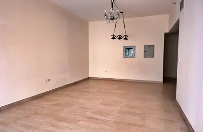 شقة - 2 غرف نوم - 3 حمامات للبيع في عزيزي أوركيد - الفرجان - دبي