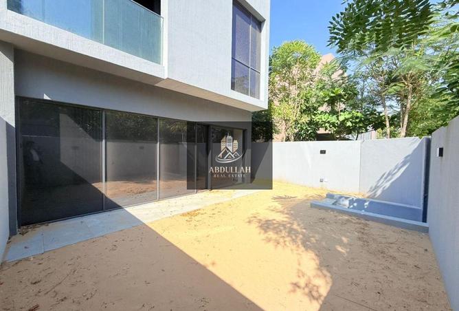 2OlaEu13tFA - Property Main Image