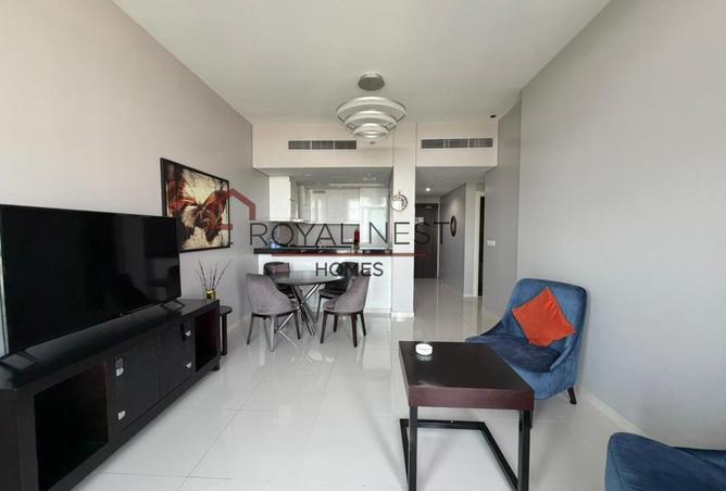 Huge Balcony | Golf And Lake View | Ready To Move photo 3