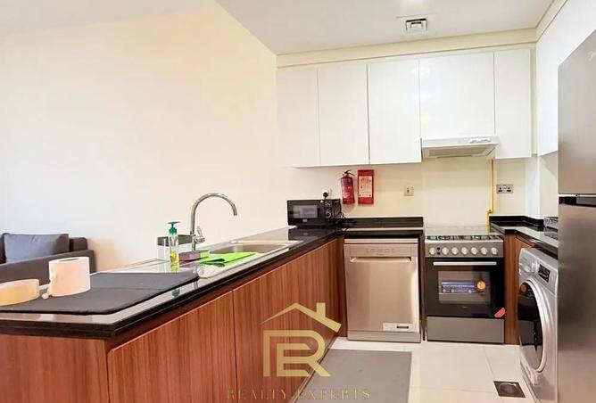 104261642 - Property Image 3