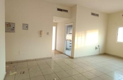Apartment - 1 - 1 for rent in Dar Al Majaz - Jamal Abdul Nasser Street - Al Majaz - Sharjah