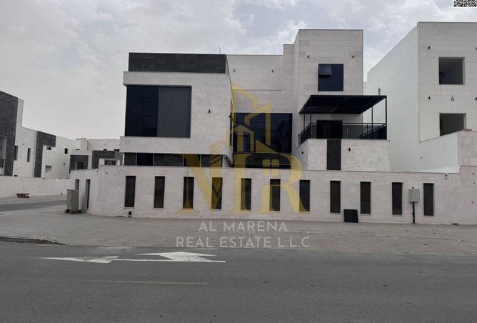 73164168 - Property Image 3