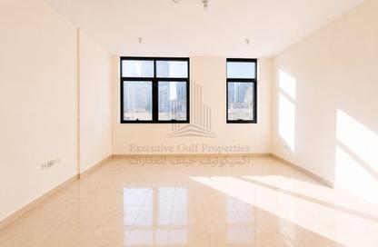 Apartment - 1 Bedroom - 1 Bathroom for rent in Hamdan Street - Abu Dhabi