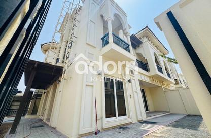 Villa - 5 - 6 for rent in Umm Suqeim 2 - Umm Suqeim - Dubai
