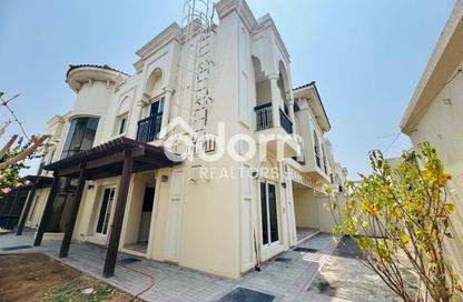 Villa - 5 - 6 for rent in Umm Suqeim 2 - Umm Suqeim - Dubai