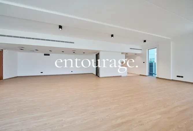 155582952 - Property Image 3