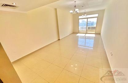 Apartment - 3 Bedrooms - 3 Bathrooms for rent in Muweileh Community - Muwaileh Commercial - Sharjah