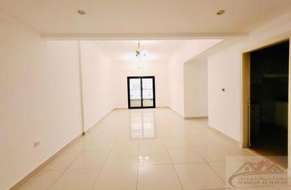 Apartment - 3 Bedrooms - 3 Bathrooms for rent in Muweileh Community - Muwaileh Commercial - Sharjah Apartment - 3 Bedrooms - 3 Bathrooms for rent in Muweileh Community - Muwaileh Commercial - Sharjah