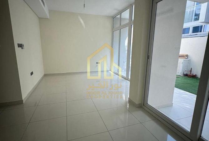 77400443 - Property Image 2