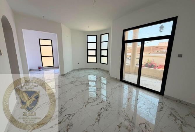 120181932 - Property Image 3