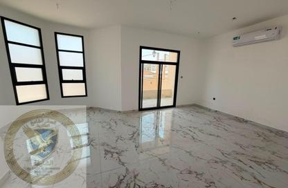 Apartment - 4 Bedrooms - 6 Bathrooms for rent in Al Falaj - Al Riqqa - Sharjah Apartment - 4 Bedrooms - 6 Bathrooms for rent in Al Falaj - Al Riqqa - Sharjah