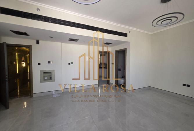 90500301 - Property Image 2