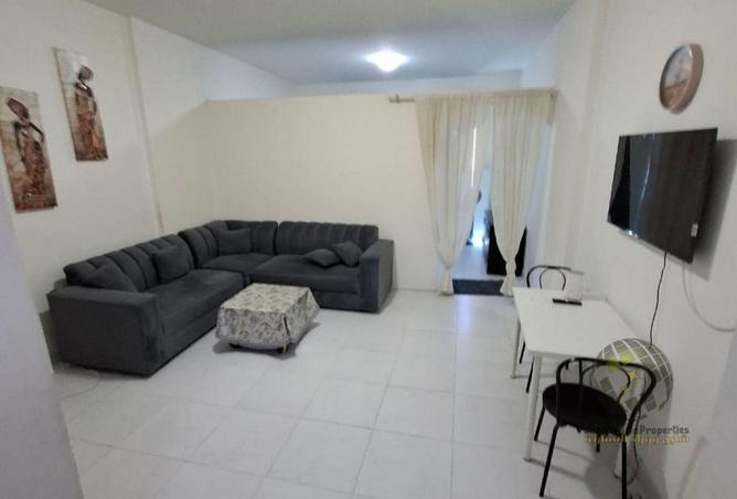 75402183 - Property Image 3