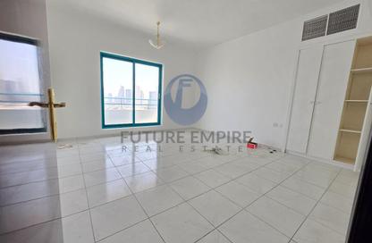 Apartment - 2 Bedrooms - 2 Bathrooms for rent in White Crown Building - Sheikh Zayed Road - Dubai