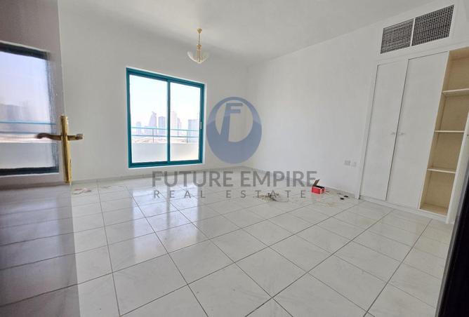 77793239 - Property Image 3
