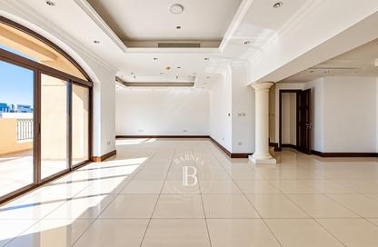 Apartment - 3 - 5 for rent in Golden Mile 10 - Golden Mile - Palm Jumeirah - Dubai