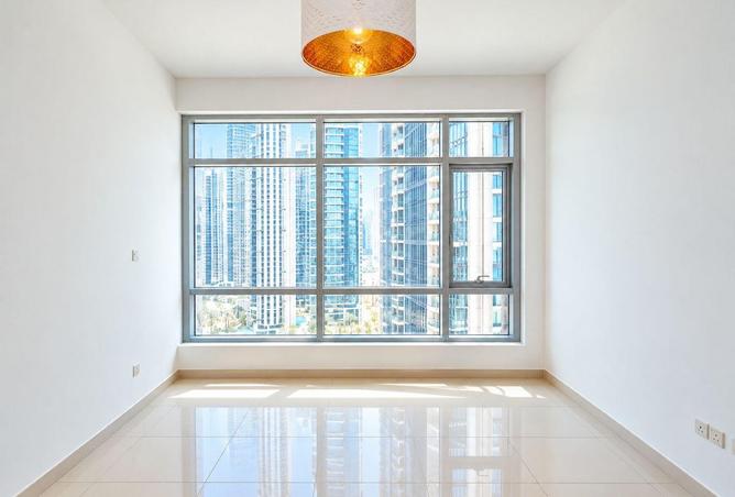 Elegant Unfurnished 1BR | High Floor | Downtown photo 2