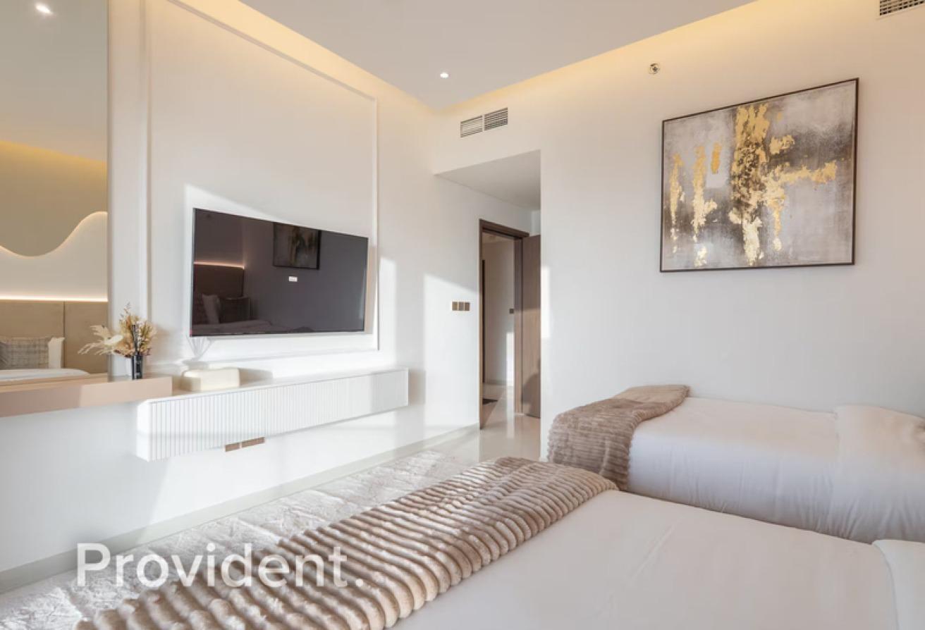 Beachfront Luxury | Full Sea View | Furnished photo 15