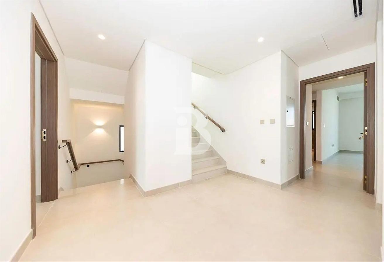 Elie Saab Designer Villa | Park Views photo 12