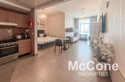 Apartment - Studio - 1 Bathroom for rent in Hamilton Tower - Business Bay - Dubai