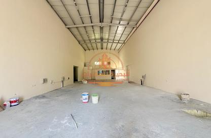 Warehouse - Studio - 1 for rent in Al Sajaa S - Al Sajaa - Sharjah