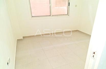 Apartment - Studio - 1 Bathroom for rent in Burj Nahar Building - Al Muteena - Deira - Dubai