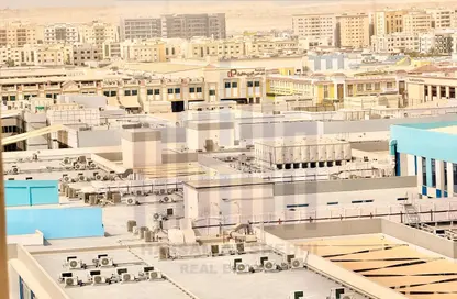 شقة - غرفة نوم - 2 حمامات للايجار في الثاني مويلح - تجارية مويلح - الشارقة