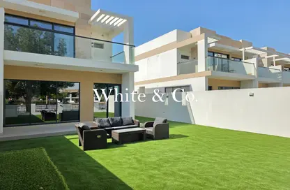 Townhouse - 4 Bedrooms - 4 Bathrooms for sale in Topanga - The Park Villas - Damac Hills - Dubai