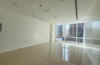Office Space - Studio - 1 for rent in Tamani Art Tower - Business Bay - Dubai